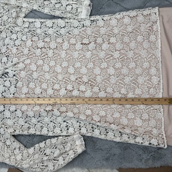 Needle & Thread Crochet Lace Dress Size 8
White Blush Pink Bridal Wedding - Picture 7 of 16